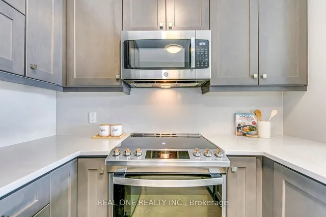 Additional image 12 of 95 Dundas St Unit 417