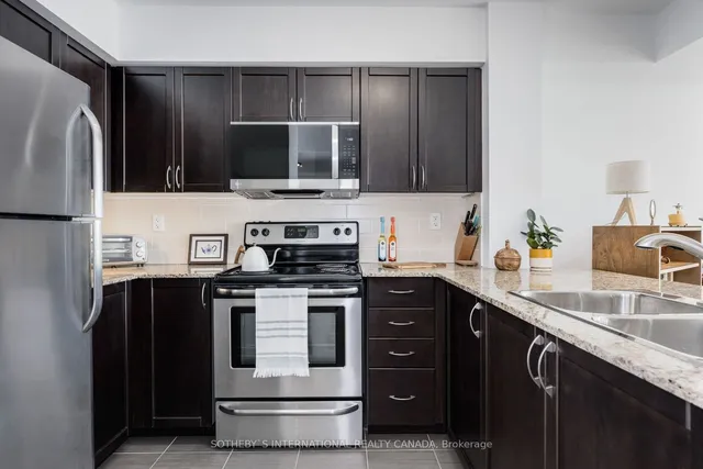 Additional image 17 of 816 Lansdowne Ave Unit 812