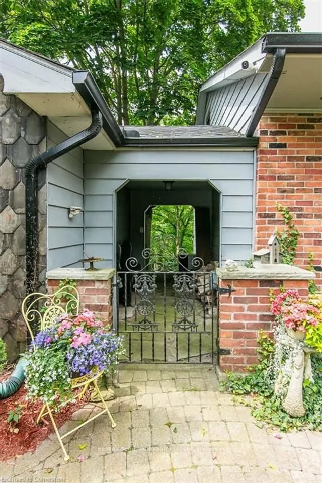 Additional image 40 of 65 Edgehill Dr