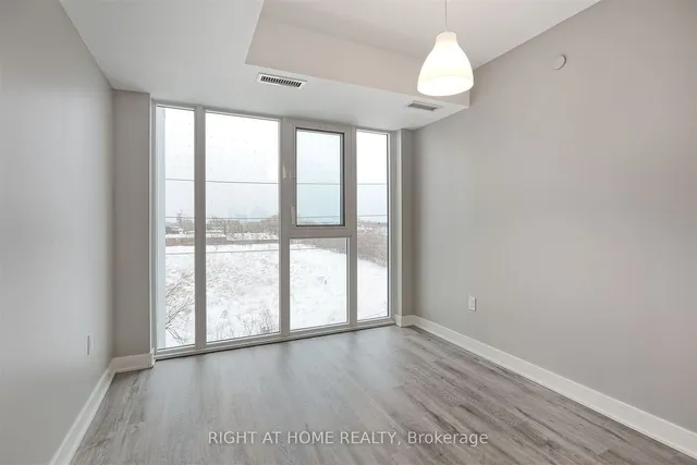 Additional image 21 of 36 Zorra St Unit 421