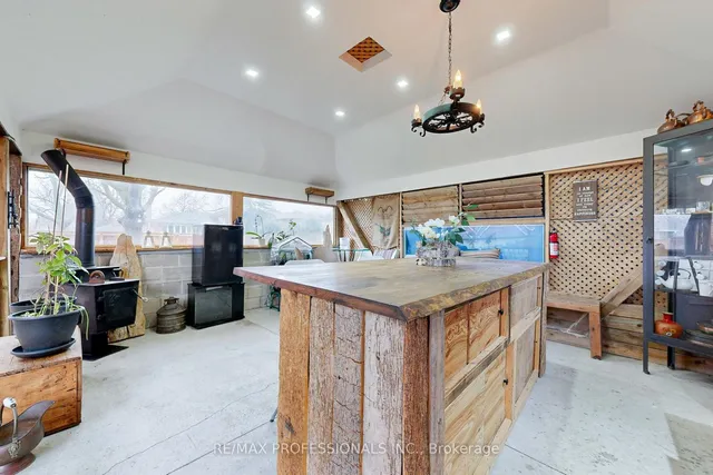 Additional image 33 of 2 Woodpark Rd