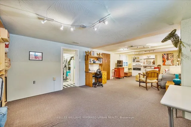 Additional image 33 of 225 Glendora Ave