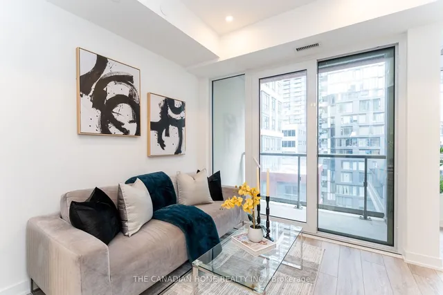 Additional image 8 of 108 Peter St St Unit 915