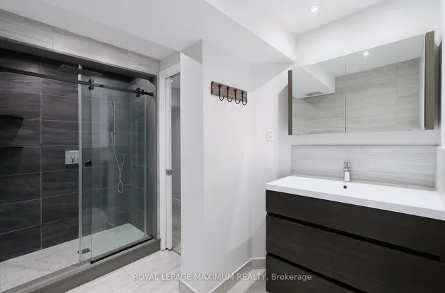 Additional image 24 of 248 Hullmar Dr