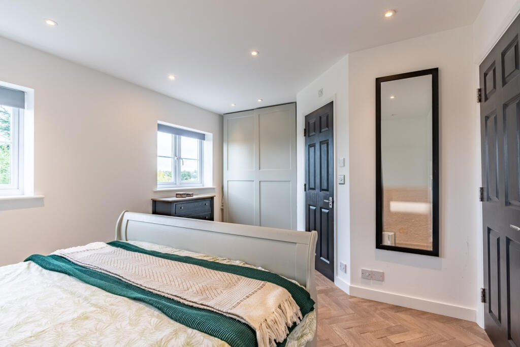 Additional image 13 of Mount Drive, Park Street, St. Albans, Hertfordshire, AL2