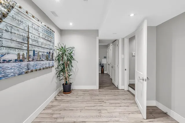 Additional image 30 of 201 Torrens Ave
