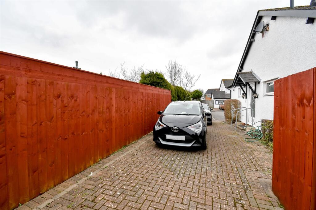 Additional image 16 of Cliffwood View, Barry