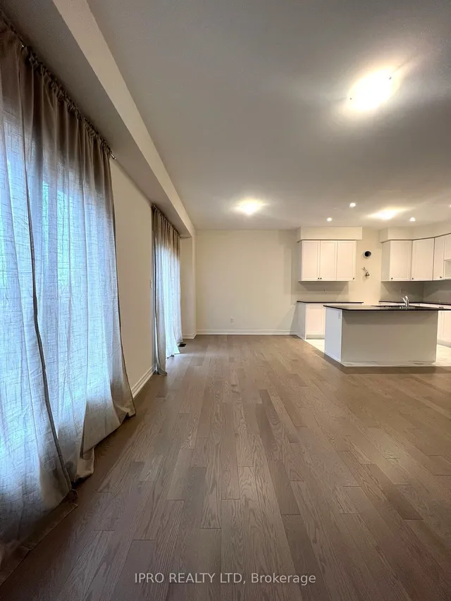 Additional image 9 of 3950 Koenig Rd