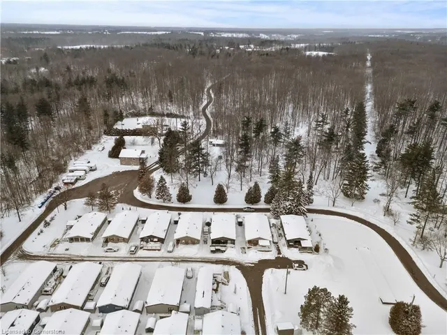 Additional image 23 of 4449 Milburough Line Unit 10 Oak St.