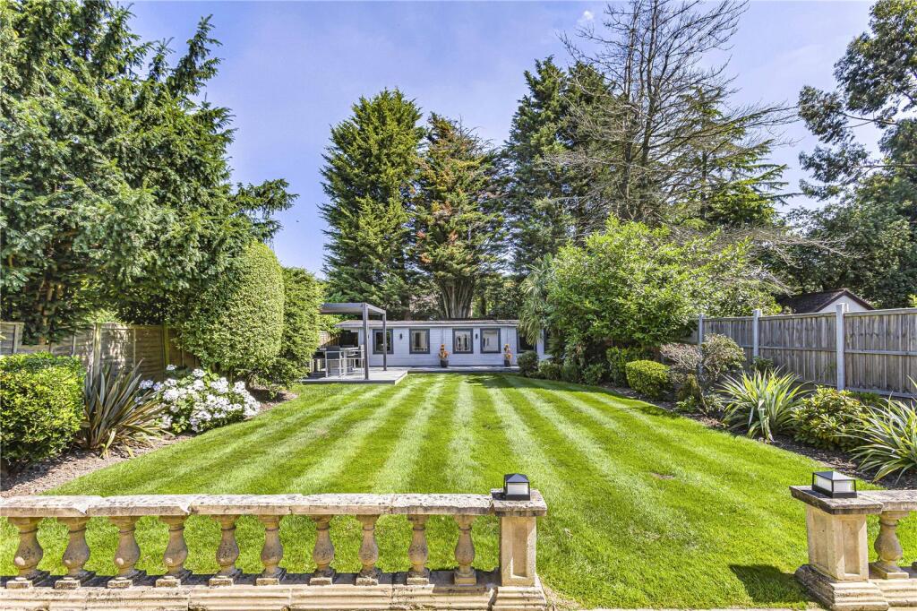 Additional image 2 of Pine Grove, Brookmans Park, Herts, AL9