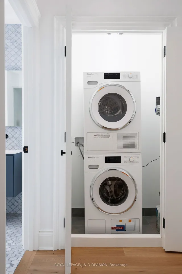 Additional image 28 of 33 Webster Ave