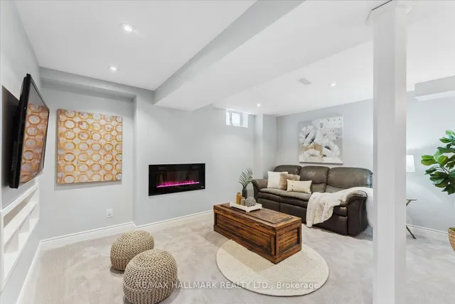 Additional image 34 of 343 Giddings Cres