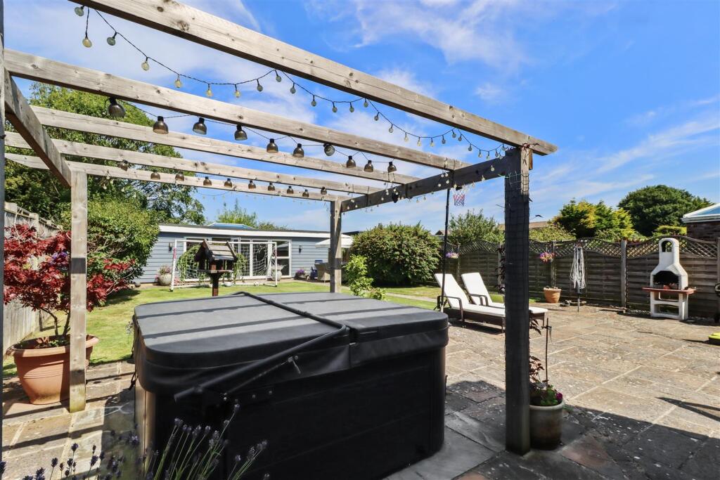 Additional image 36 of Stuart Avenue, Eastbourne