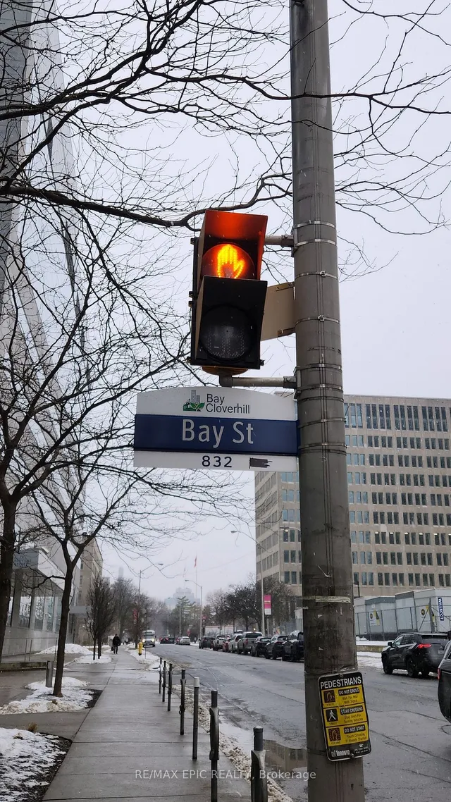 Additional image 3 of 832 Bay St Unit 3208