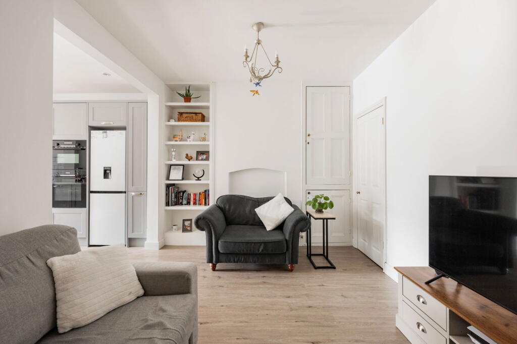 Additional image 8 of St. Philips Road, Newmarket, CB8