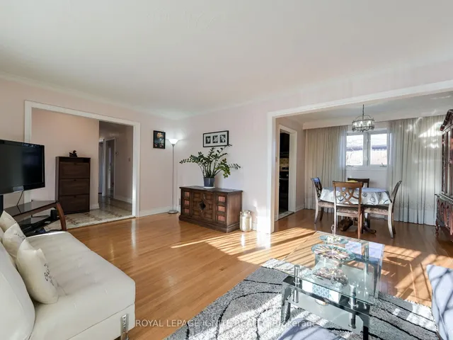 Additional image 11 of 7660 Darcel Ave