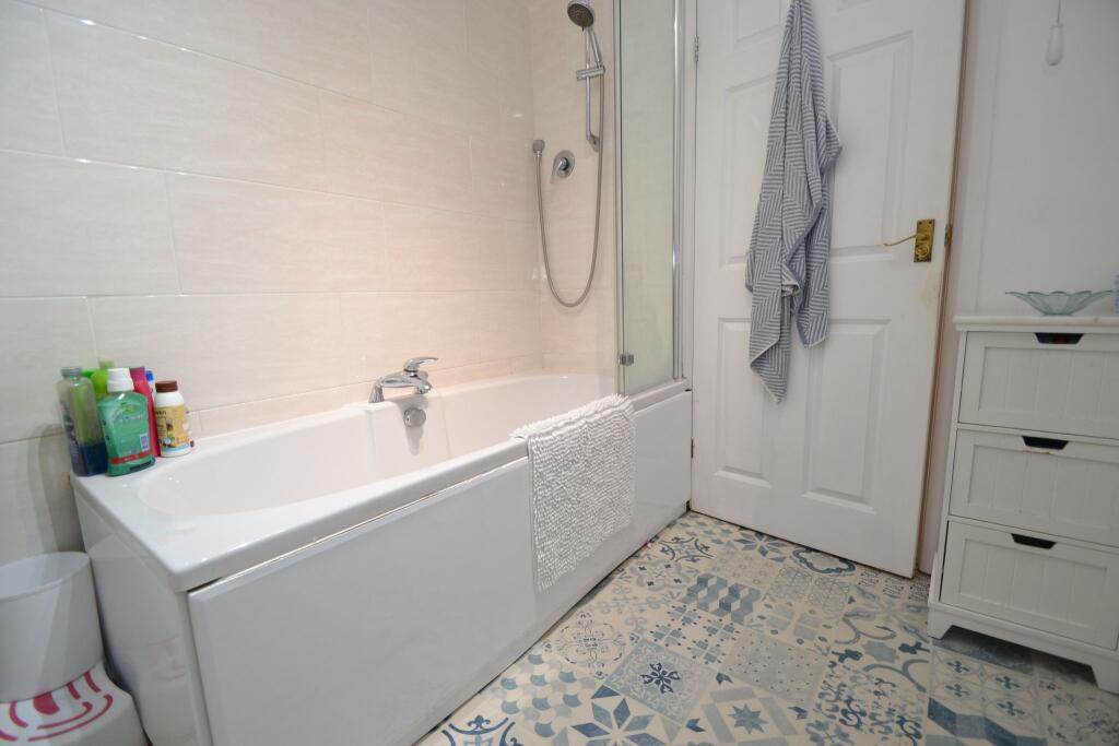 Additional image 22 of Evesham Grove, Idle,