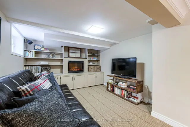 Additional image 34 of 565 Locust St