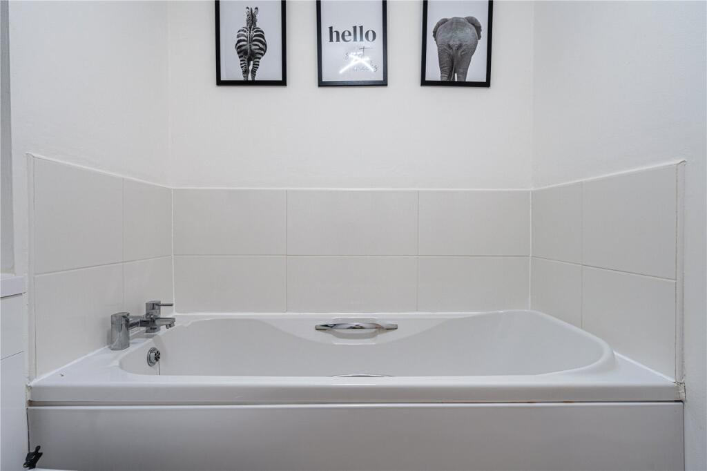 Additional image 22 of Harwood Drive, Dosthill, Tamworth, Staffordshire, B77