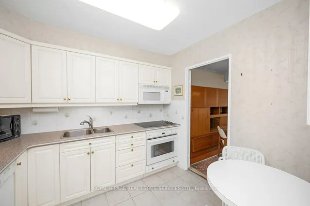 Additional image 14 of 1359 White Oaks Blvd Unit 1109