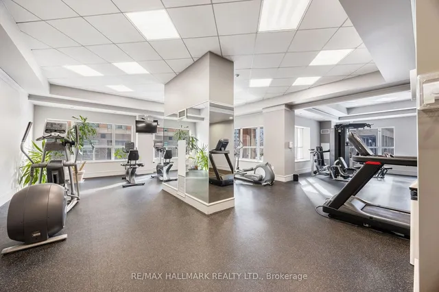 Additional image 24 of 909 Bay St Unit 709