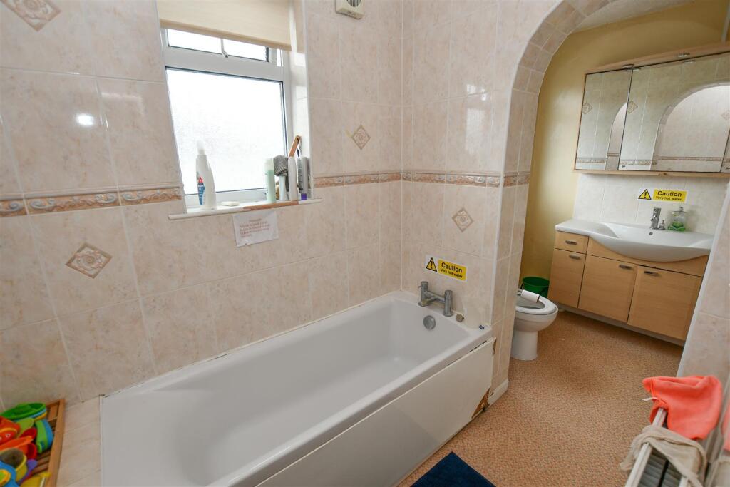 Additional image 8 of Kings Road, London Colney, St. Albans, Hertfordshire, AL2