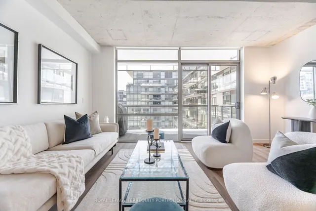 Additional image 17 of 55 Stewart St Unit 823