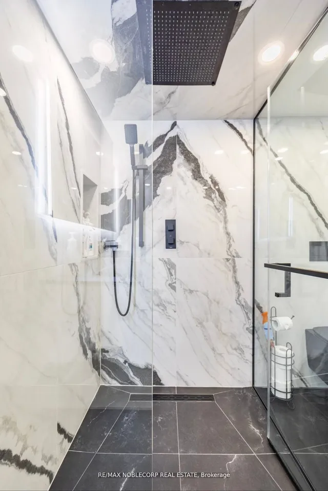 Additional image 33 of 4230 Bloor St