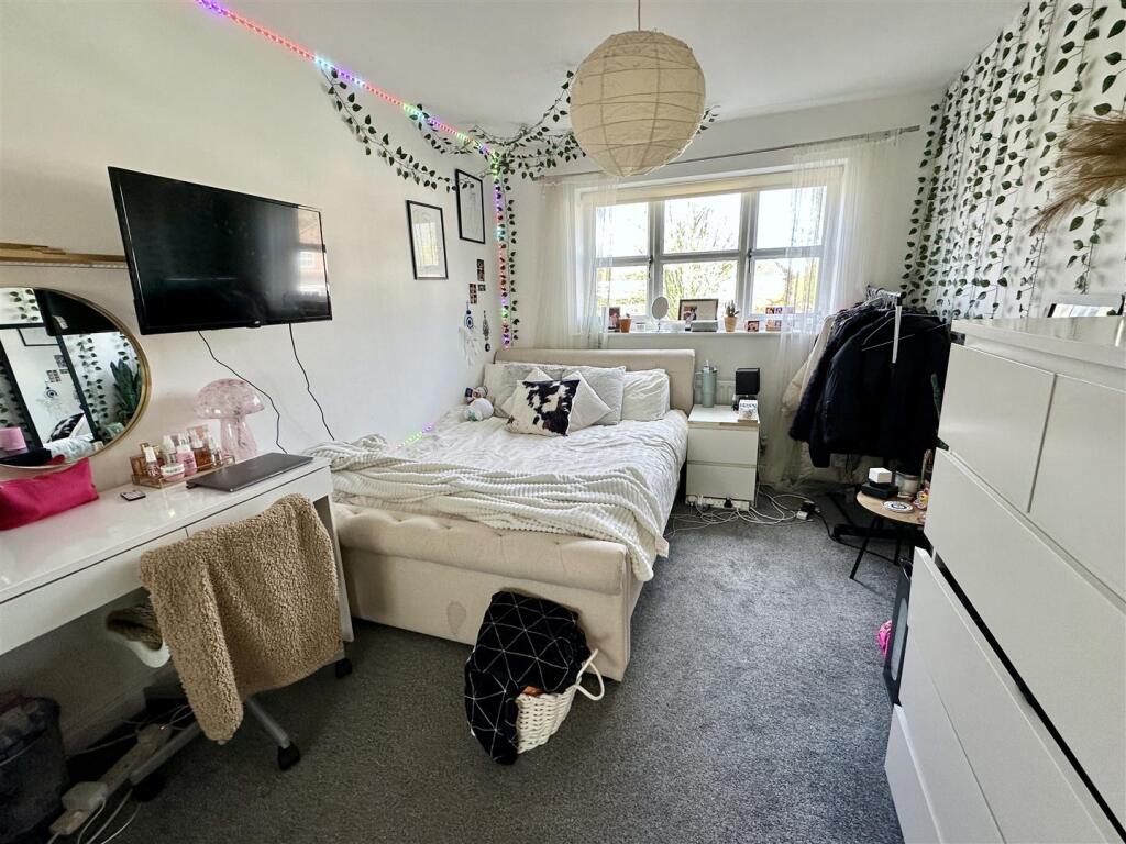 Additional image 19 of Johns Close, Studley