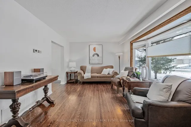 Additional image 8 of 36 Lockton Cres