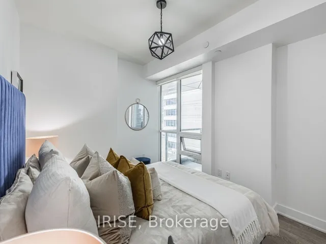 Additional image 13 of 30 Roehampton Ave Unit 610