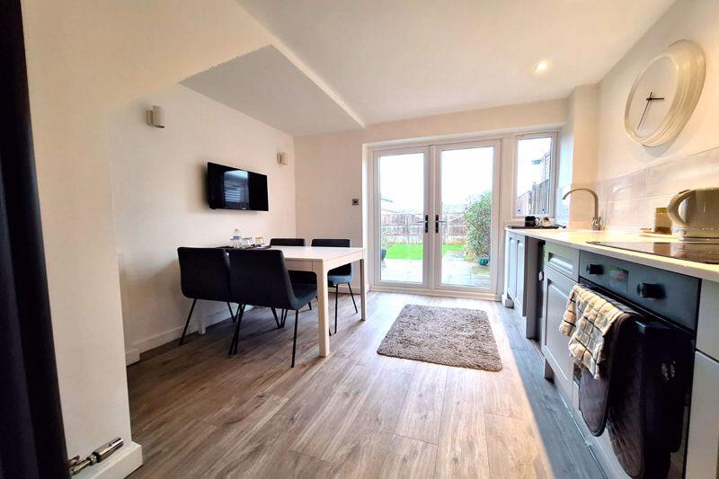 Additional image 9 of Locking Camp - NO CHAIN