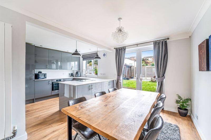 Additional image 5 of Pendlesham Gardens, Milton - TOP LOCATION