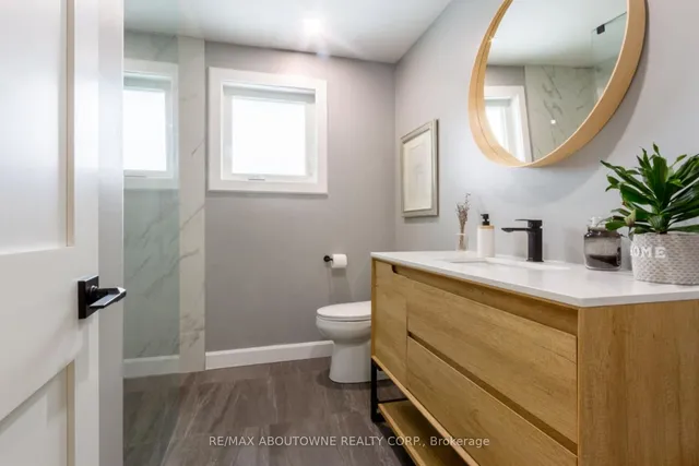 Additional image 35 of 1373 Harmsworth Sq