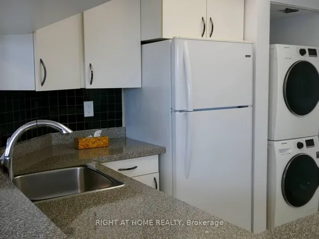 Additional image 10 of 1001 Bay St Unit 3104