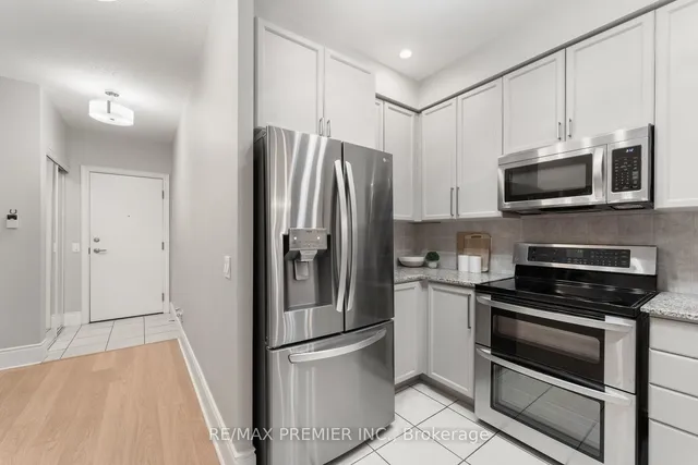 Additional image 10 of 5233 Dundas St Unit 129