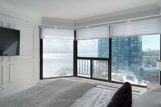 Additional image 28 of 65 Harbour Sq Unit 1404