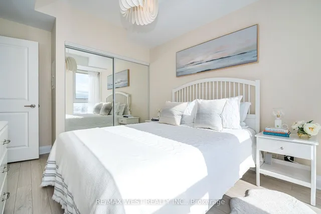 Additional image 16 of 15 Zorra St Unit 605