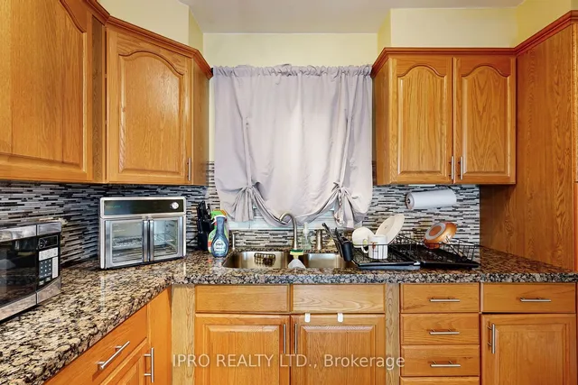 Additional image 6 of 238 Royal Salisbury Way