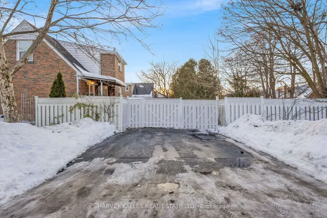 Additional image 38 of 224 Poyntz Ave