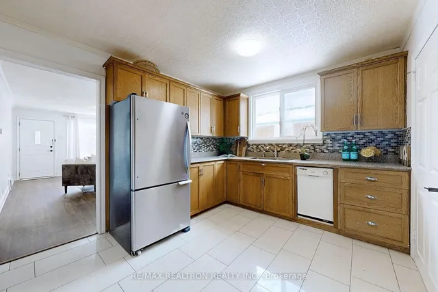 Additional image 18 of 3525 St. Clair Ave