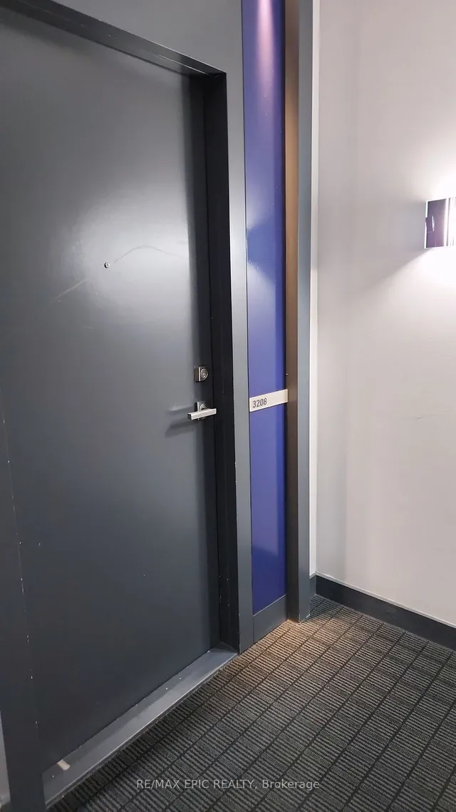 Additional image 5 of 832 Bay St Unit 3208