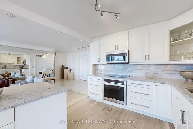 Additional image 18 of 65 Harbour Sq Unit 1404