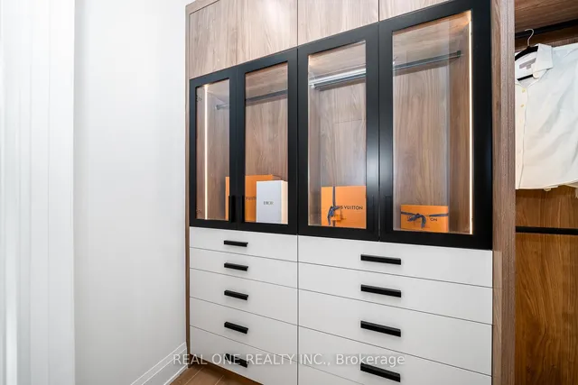 Additional image 33 of 509 Dundas St Unit 814