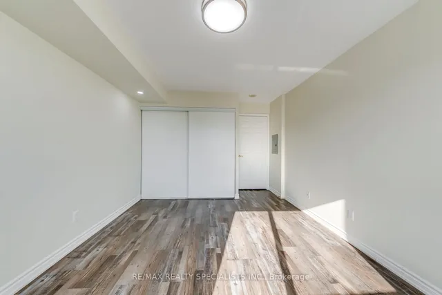 Additional image 29 of 25 Kingsbridge Garden Circ Unit 1127