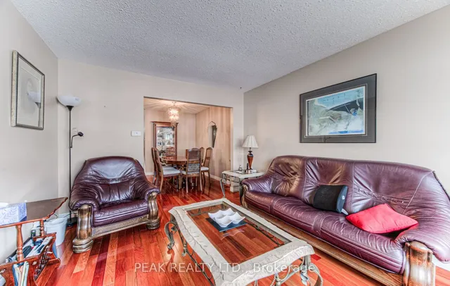 Additional image 9 of 93 Uxbridge Cres