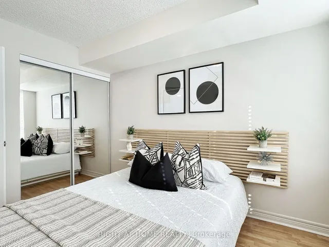 Additional image 21 of 212 Eglinton Ave Unit 502