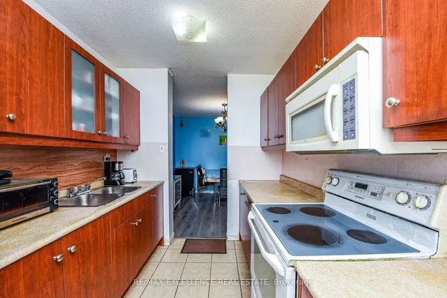 Additional image 27 of 17 Knightbridge Rd Unit 1907