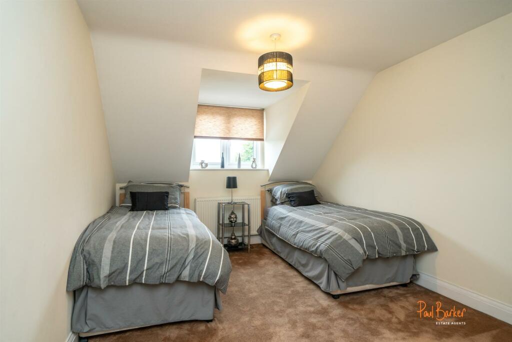 Additional image 25 of Park Street Lane, Park Street, St. Albans