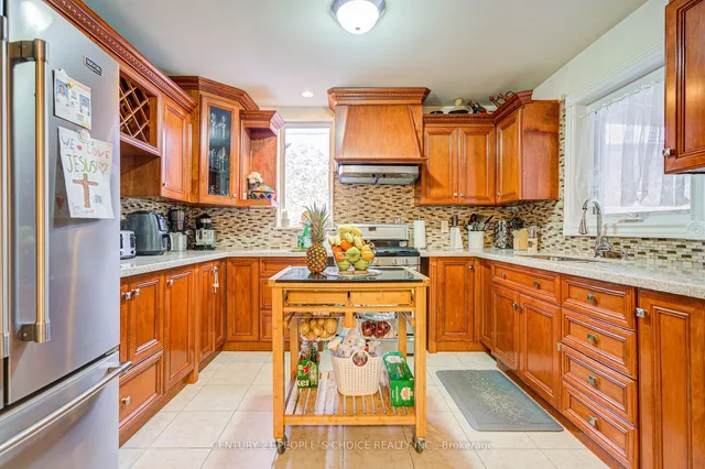 Additional image 12 of 10 Lakeland Dr